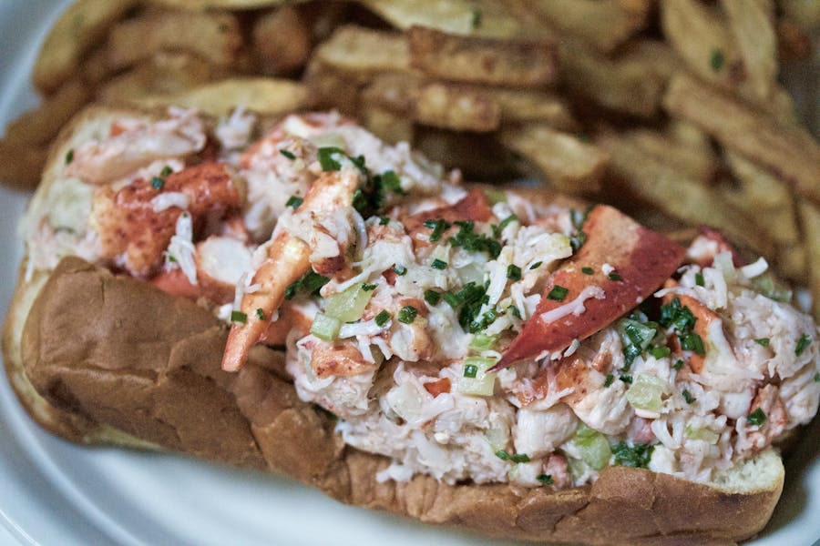 The Best Lobster Rolls In Boston Boston The Infatuation